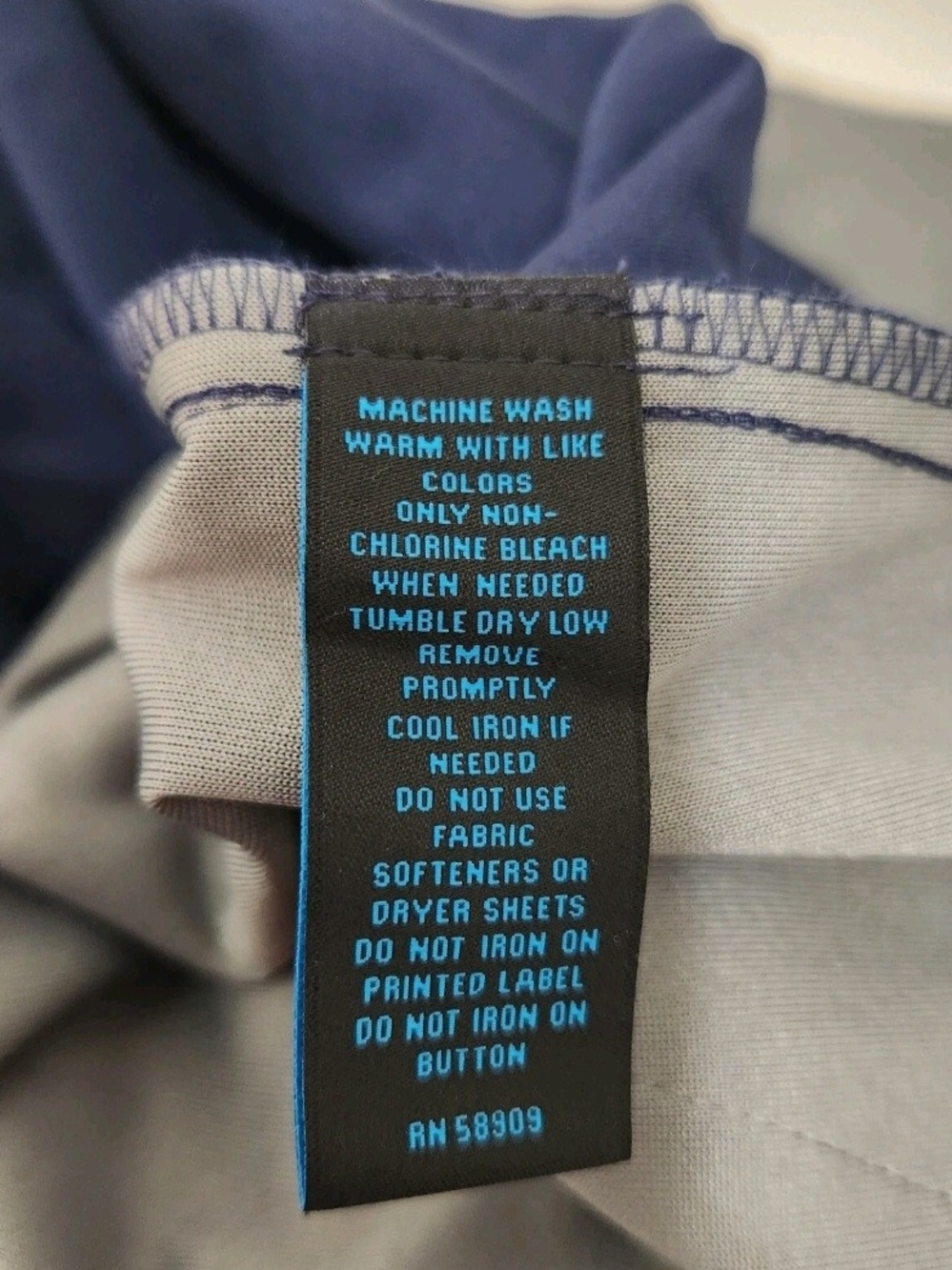 Roundtree Yorke Men's Shorts Size 42 Performance Flat Front Blue Peacoat NWT 17 - Picture 7 of 10